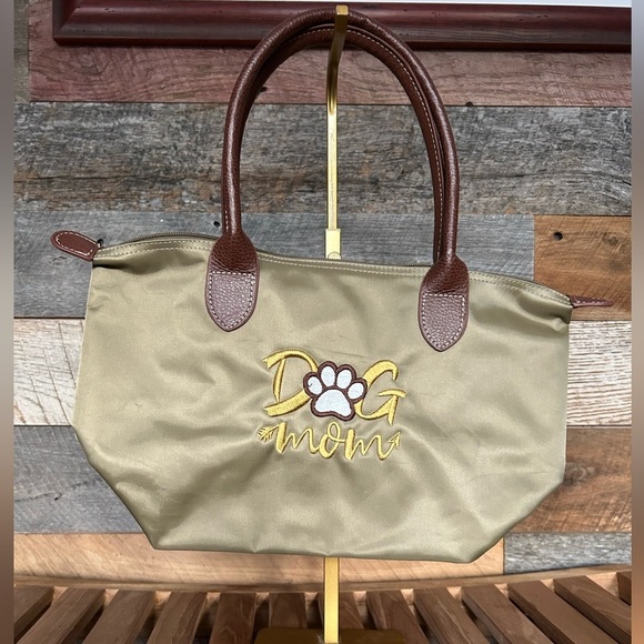 Handbags - ☀️NWOT-Dog Mom Tote Bag Paw Print embroidered Zip Top